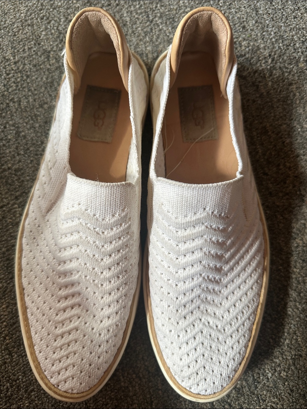 UGG White Knit Slip-On Sneakers Sammy chevron size 8.5